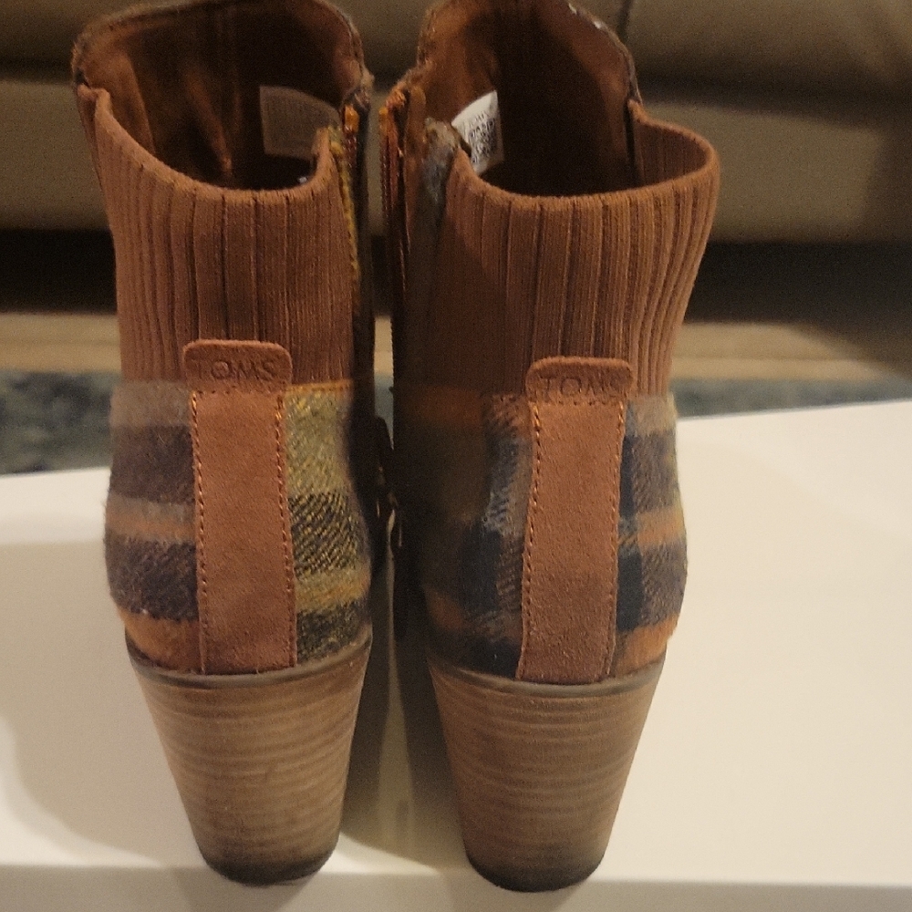 TOMS Suede Women's Ankle Wedge Boots - Picture 3 of 5